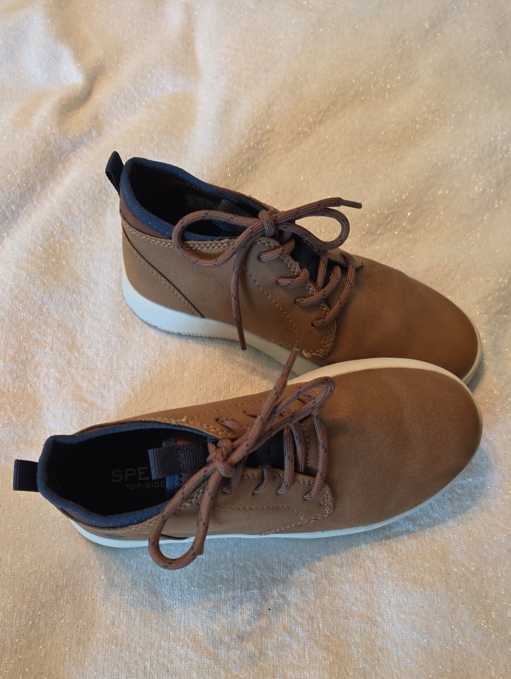 Sperry Kids Tan Chukka Boots with White Sole Size 13